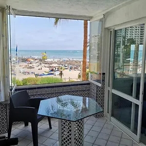 Beachfront Puerto Marina Sunrise Apartamento Benalmádena